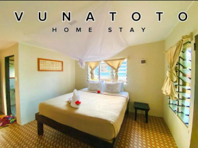 Max's Beachside homestay room 2